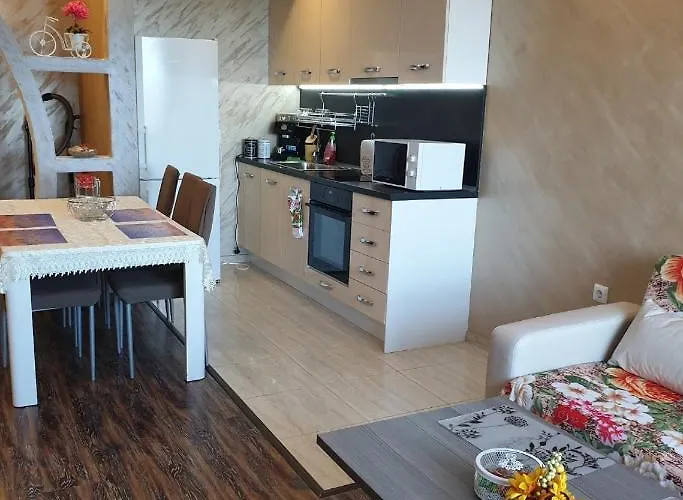 Sunshine Apartment *