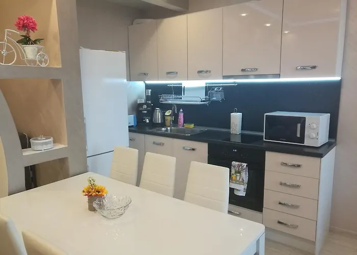 Sunshine Apartment *